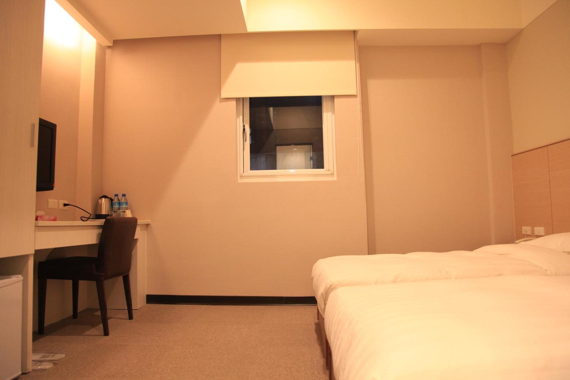Royal Hotel Taipei Dış mekan fotoğraf