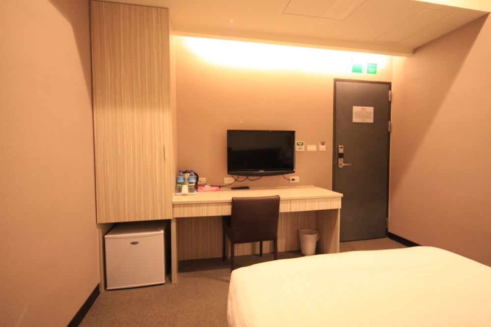 Royal Hotel Taipei Dış mekan fotoğraf