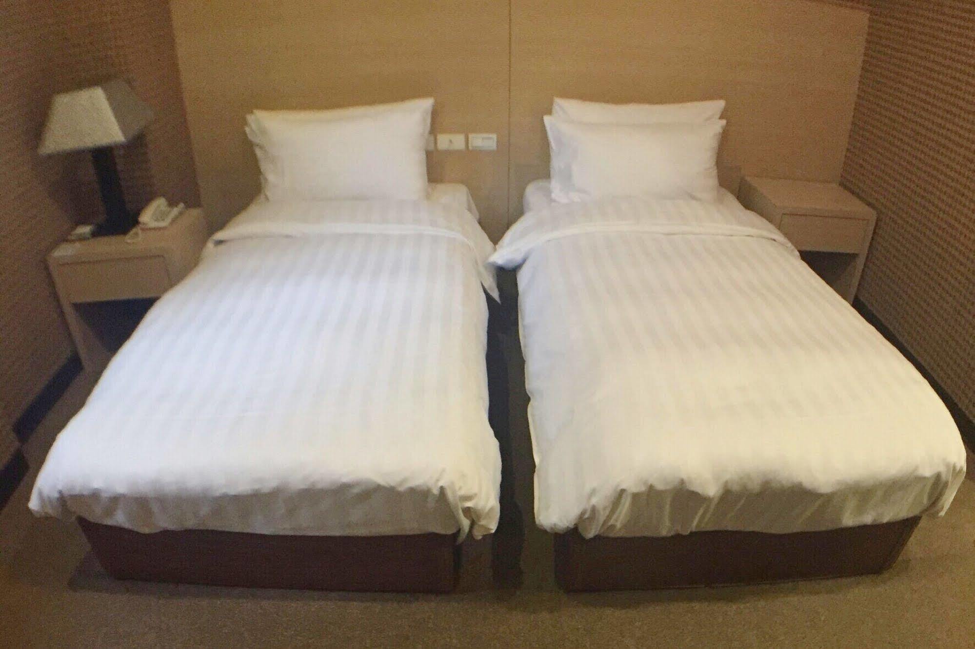 Royal Hotel Taipei Dış mekan fotoğraf