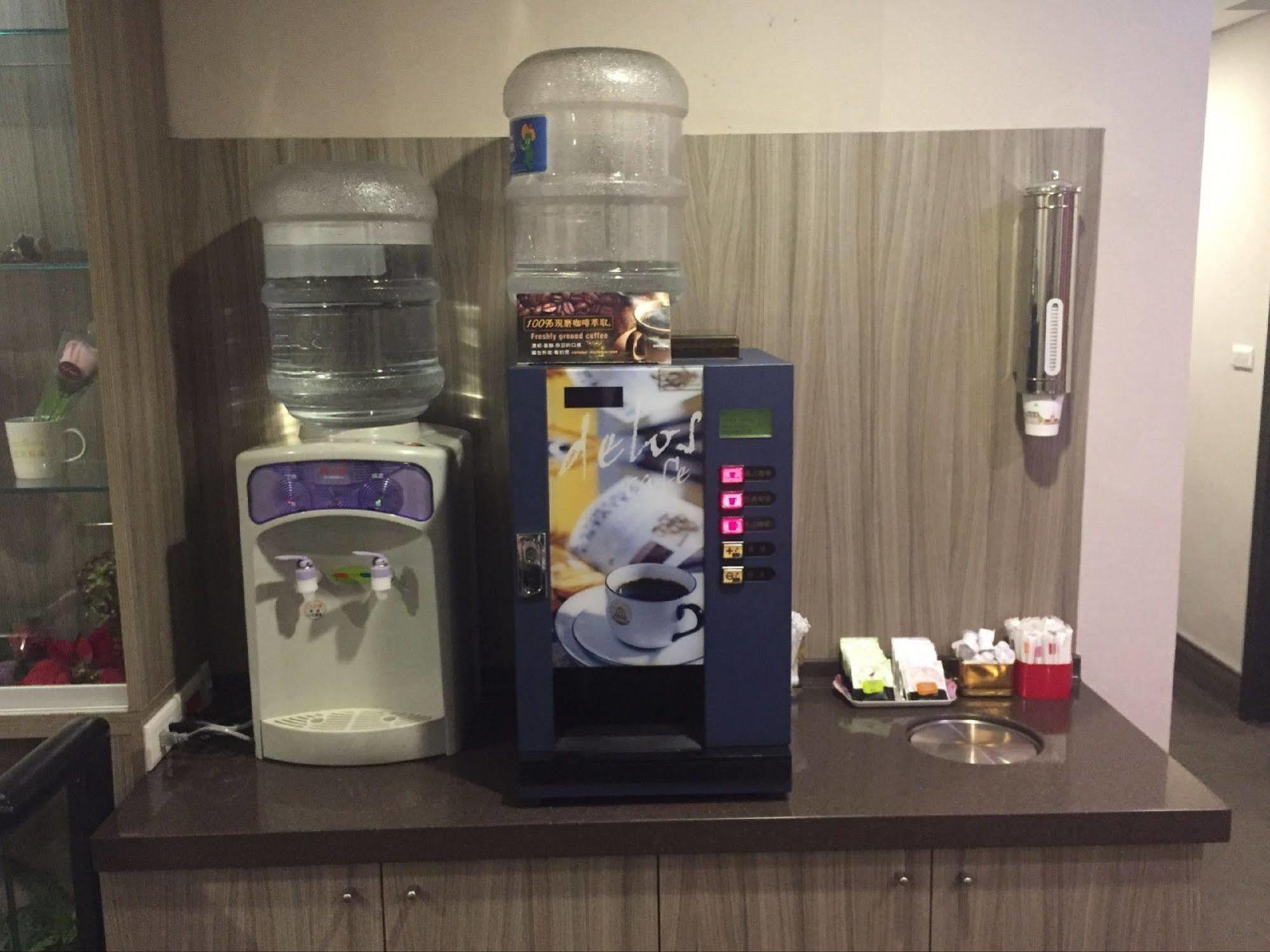 Royal Hotel Taipei Dış mekan fotoğraf